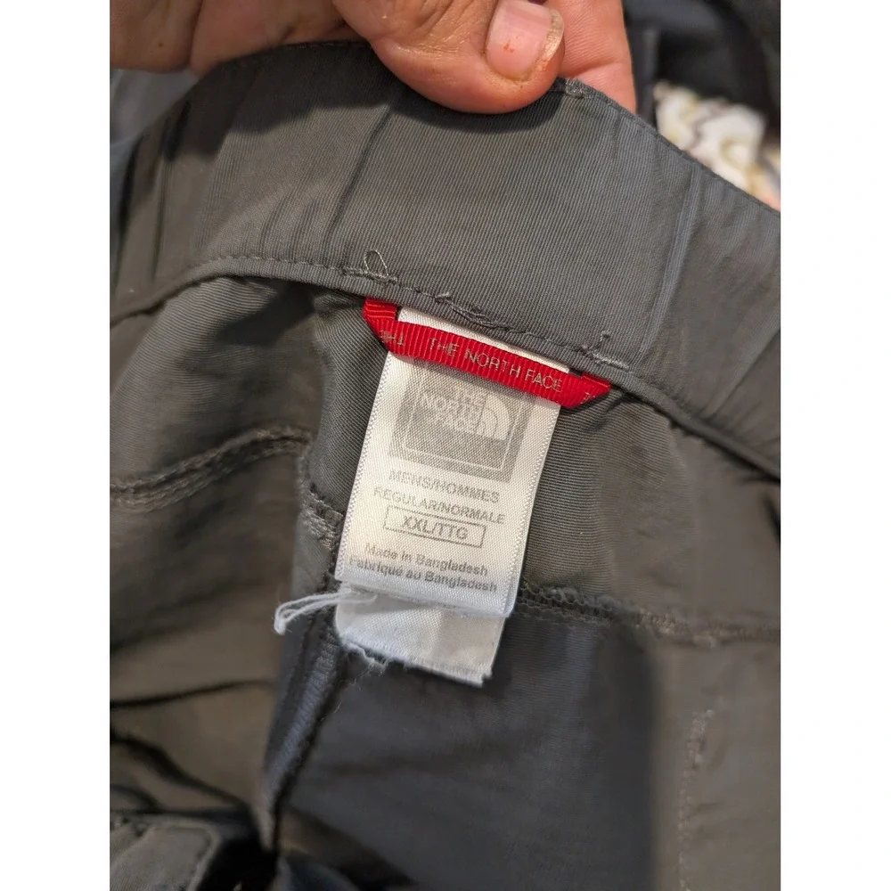 The North‎ Face Convertible Cargo Pants Hiking Travel Zip Off Gray Size XXL A1